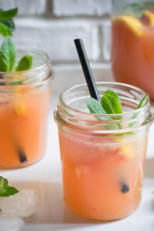 Grapefruit and elderflower cocktail