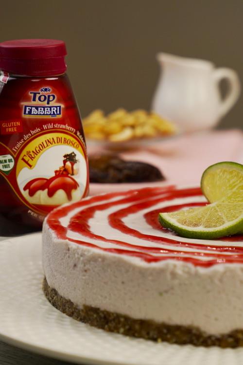 Summer cake with wild strawberries and lime