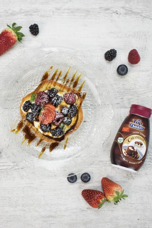 Thuiles with Chantilly cream, berries and Top Caramel