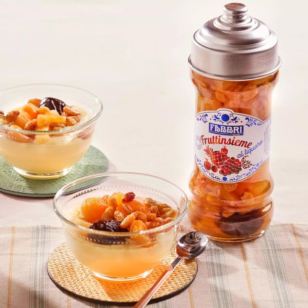 Custard bowls with Fabbri Fruttinsieme