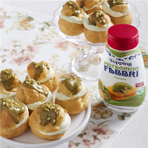 Easy cream puffs with Pistacchio Fabbri Topping